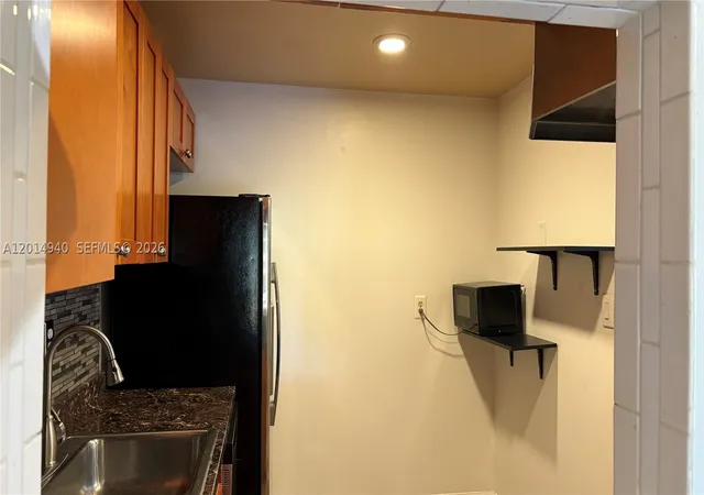 Listing Photo 5 - Condo for sale in building located at 4334 Nw 9Th Ave, Deerfield Beach, FL 33064 - Unit #7-2F