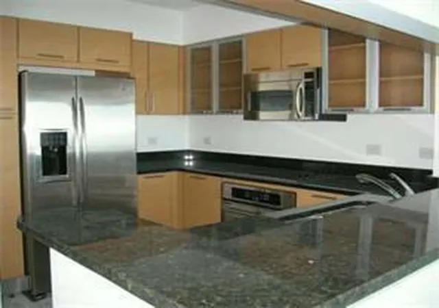 3rd image of 31 Se 5Th St #3207, Miami, FL 33131 | MLS# B26026962
