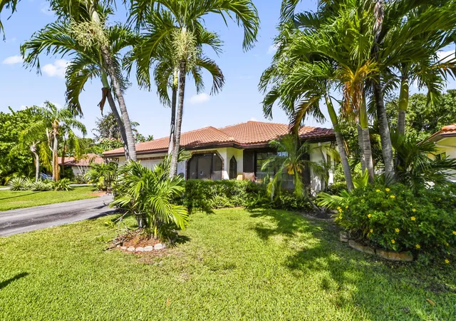 2nd image of 329 Knob Hill Blvd, Boca Raton, FL 33431 | MLS# B26026991