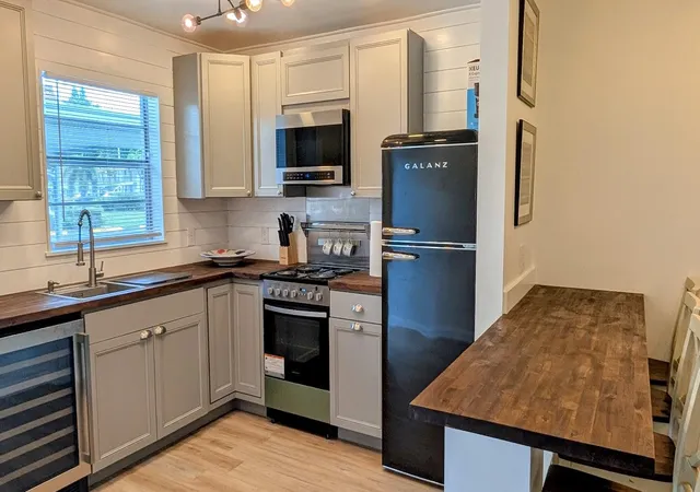 1st image of 2950 Se Ocean Blvd #5-2, Stuart, FL 34996 | MLS# B26027000