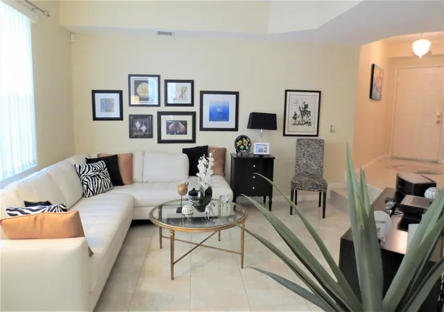 Homes for sale in Lauderdale By The Sea, FL | 1900 Oceanwalk Ln #117, Lauderdale By The Sea, FL 33062 | MLS# B26027059