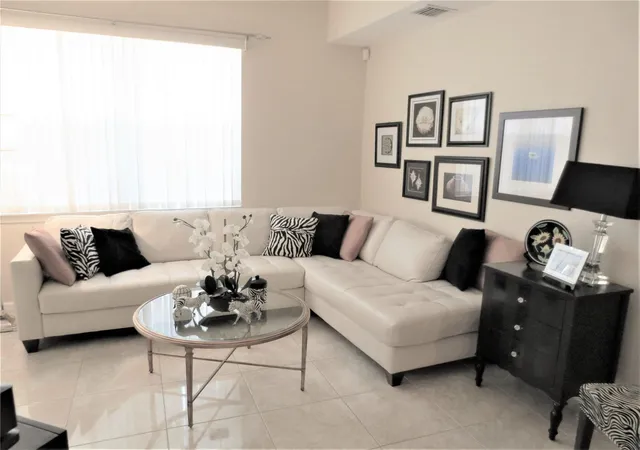 Homes for sale in Lauderdale By The Sea, FL | 1900 Oceanwalk Ln #117, Lauderdale By The Sea, FL 33062 | MLS# B26027059
