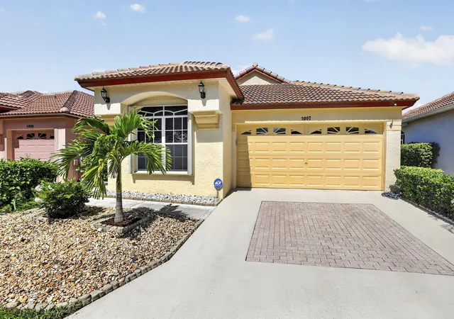 Homes for sale in Riviera Beach, FL | 2097 Bonisle Cir, Riviera Beach, FL 33418 | MLS# B26027081
