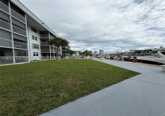 3rd image of 3550 Ne 169Th St #107 Plus 40ft Deck, North Miami Beach, FL 33160 | MLS# A12014972