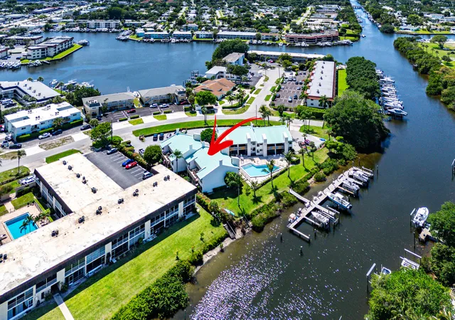 3rd image of 412 Southwind Dr, North Palm Beach, FL 33408