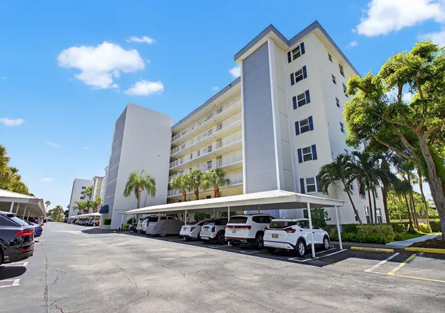 5th image of 1 Harbourside Dr, Delray Beach, FL 33483