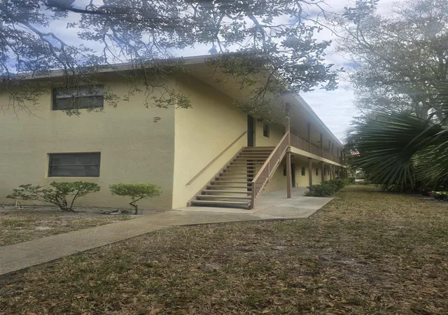 Homes for sale in Vero Beach, FL | 400 18th St #P-5, Vero Beach, FL 32960 | MLS# B26027384