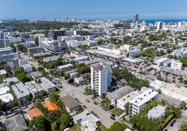 Homes for sale in Miami Beach, FL | 1455 West Ave, Miami Beach, FL 33139 | Houzeo