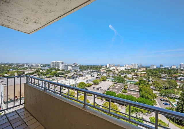 2nd image of 900 NE 18th Ave, Fort Lauderdale, FL 33304