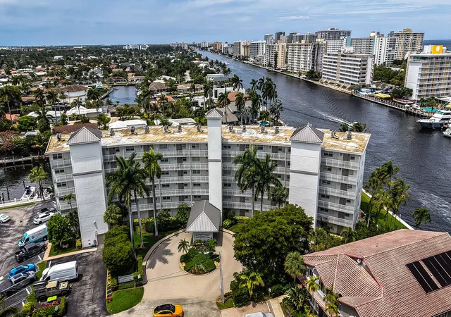 2nd image of 140 Ne 28Th Ave, Pompano Beach, FL 33062