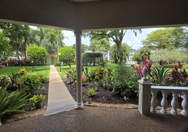 2nd image of 5161 W Oakland Park Blvd, Lauderdale Lakes, FL 33313