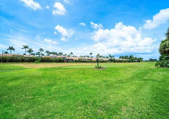2nd image of 5054 Golfview Ct, Delray Beach, FL 33484
