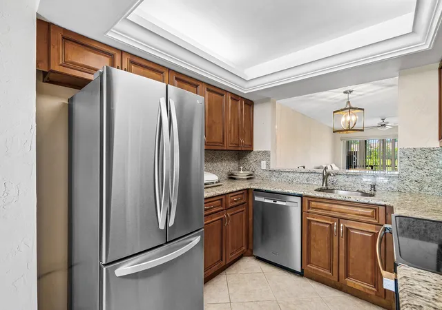 5th image of 5054 Golfview Ct, Delray Beach, FL 33484