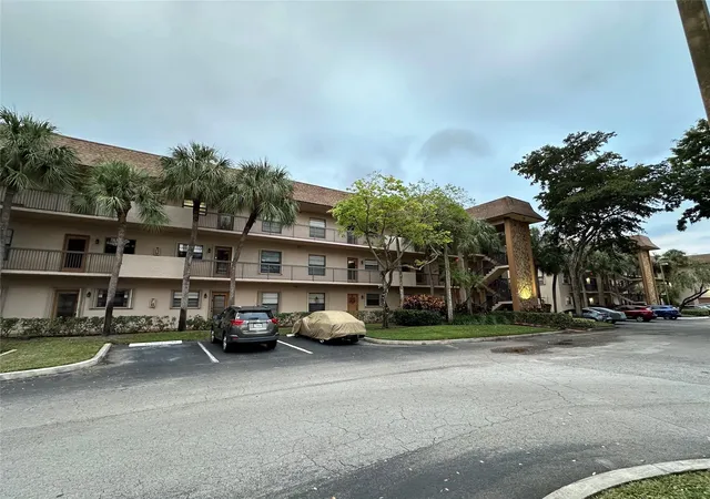 Homes for sale in Tamarac, FL | 6090 N Sabal Palm Blvd #110, Tamarac, FL 33319 | MLS# B26027773