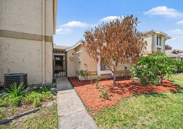 2nd image of 1011 Ne Abada Ct Ct Ne #110, Palm Bay, FL 32905 | MLS# B26027779