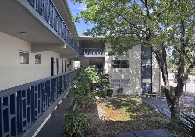 3rd image of 1150 E Sample Rd, Pompano Beach, FL 33064