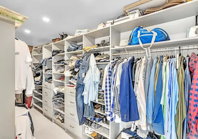 2nd image of 19390 Collins Ave, Sunny Isles Beach, FL 33160