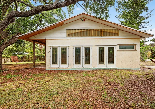 Homes for sale in Jensen Beach, FL | 968 Ne Kubin Ave, Jensen Beach, FL 34957 | MLS# B26027952