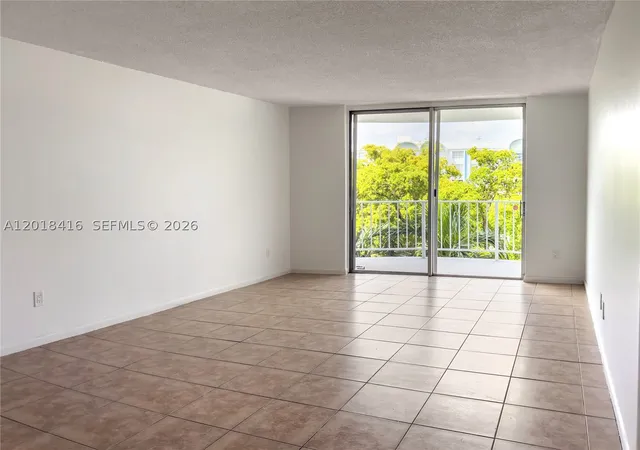 Homes for sale in Miami, FL | 496 Nw 165th St Rd #D-410, Miami, FL 33169 | MLS# A12018416