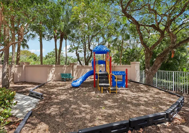 47th image of 1110 Nw 105th Wy, Plantation, FL 33322 | MLS# B26028202