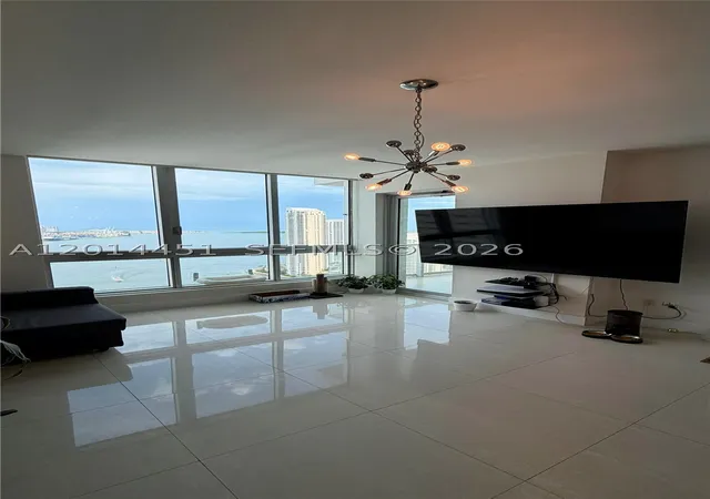 2nd image of 300 S Biscayne Blvd #T-3212, Miami, FL 33131 | MLS# A12014451