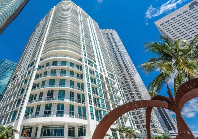 Photo 30 of Condo for sale at 300 S Biscayne Blvd #T-3212, Miami, FL 33131 | MLS# A12014451 | Listing updated on 2026-10-07