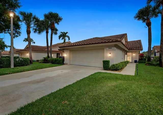 2nd image of 2631 Mohawk Cir, West Palm Beach, FL 33409 | MLS# B26028325