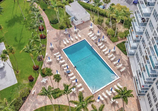 2nd image of 3300 Ne 36Th St, North Lauderdale, FL 33308
