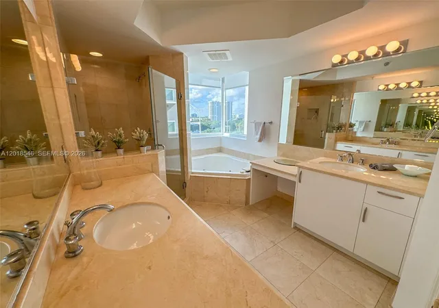17th image of 19400 Turnberry Way #531, Aventura, FL 33180 | MLS# A12018546