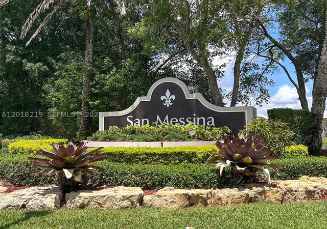Homes for sale in Weston, FL | 2042 Madeira Dr, Weston, FL 33327 | MLS# A12018219