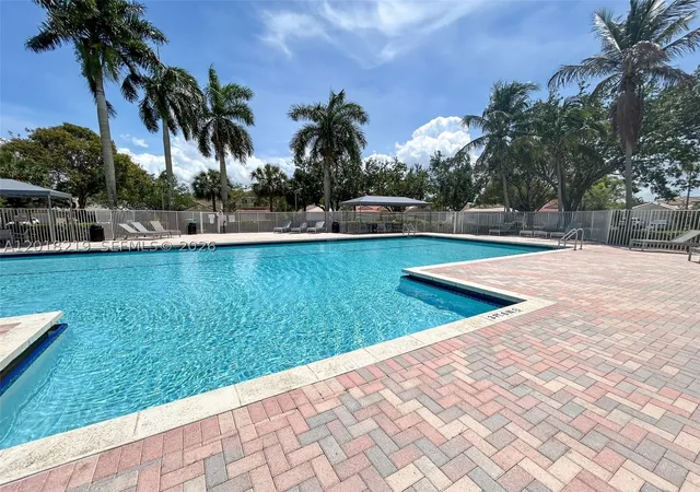 Homes for sale in Weston, FL | 2042 Madeira Dr, Weston, FL 33327 | MLS# A12018219