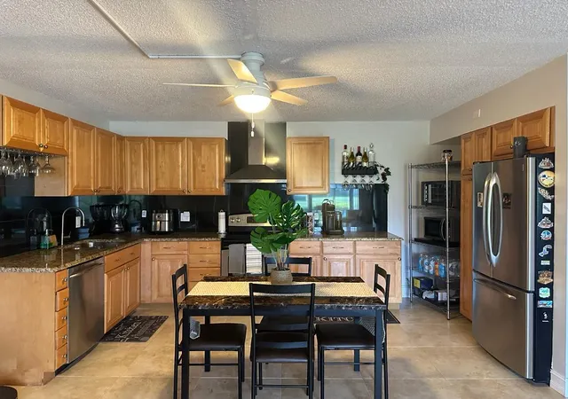 5th image of 1102 Grn Pine Blvd, West Palm Beach, FL 33409
