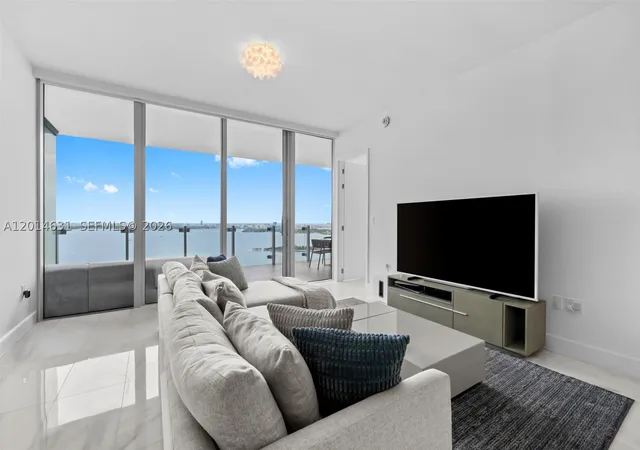 Photo 3 of Condo for sale at 700 Ne 26Th Ter #2803, Miami, FL 33137 | MLS# A12014631 | Listing updated on 2026-10-08