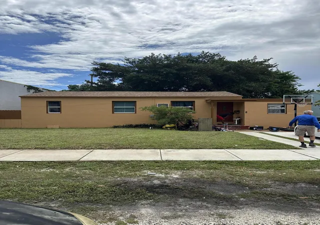 1st image of 2114 Dewey St, Hollywood, FL 33020 | MLS# B26028582