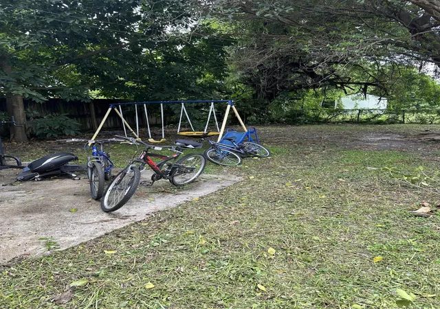 24th image of 2114 Dewey St, Hollywood, FL 33020 | MLS# B26028582