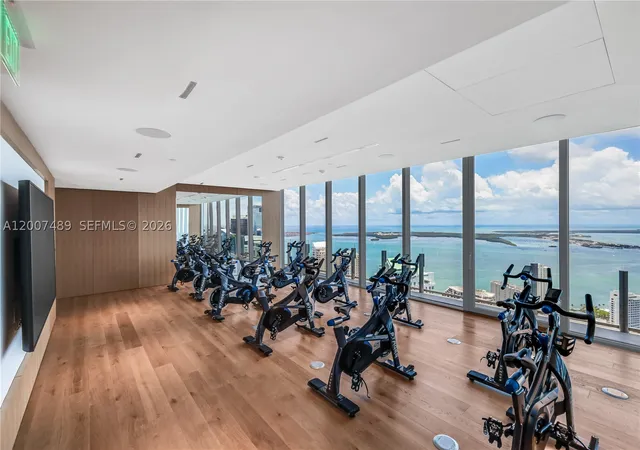 Homes for sale in Miami, FL | 300 Biscayne Blvd Way, Miami, FL 33131 | Houzeo