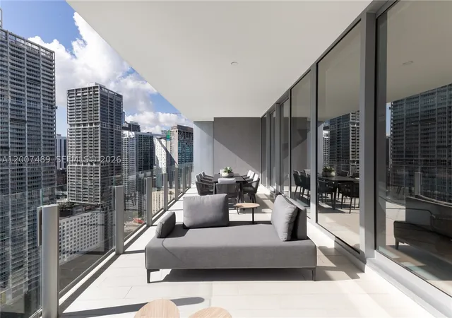 5th image of 300 Biscayne Boulevard Way #2802, Miami, FL 33131 | MLS# A12007489