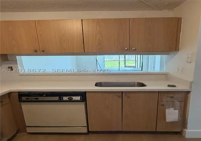 Homes for sale in Miramar, FL | 3400 Foxcroft Rd #107, Miramar, FL 33025 | MLS# A12018672