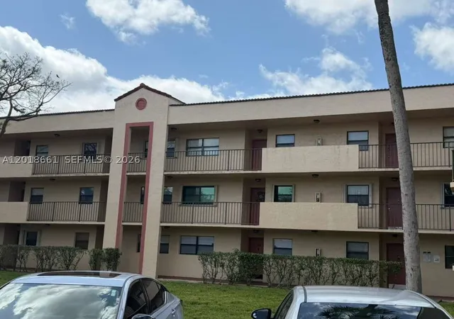 Homes for sale in Miramar, FL | 3396 Foxcroft Rd #113, Miramar, FL 33025 | MLS# A12018661