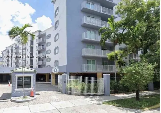 Homes for sale in Miami, FL | 2415 Nw 16th St Rd #201-1, Miami, FL 33125 | MLS# A12018004