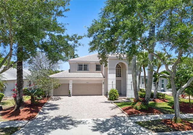 2nd image of 16735 Nw 11th Street, Pembroke Pines, FL 33028 | MLS# A12016207