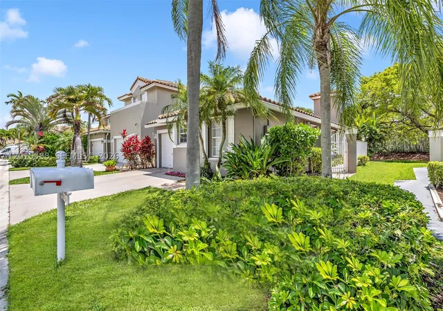 Homes for sale in Coral Springs, FL | 5621 117th Ave, Coral Springs, FL 33076 | MLS# A12019388