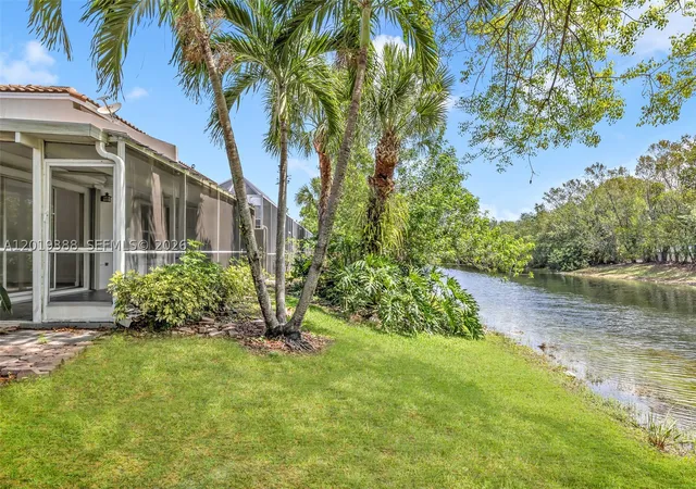 Homes for sale in Coral Springs, FL | 5621 117th Ave, Coral Springs, FL 33076 | MLS# A12019388