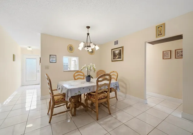 3rd image of 3201 Portofino Pt #E3, Coconut Creek, FL 33066 | MLS# B26028768