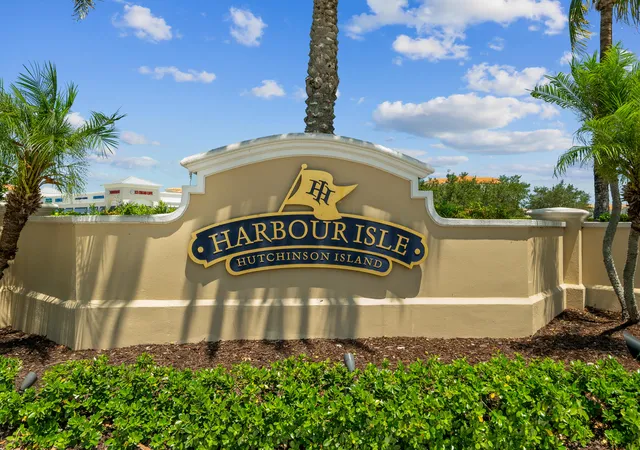 2nd image of 24 Harbour Isle Dr W, Fort Pierce, FL 34949