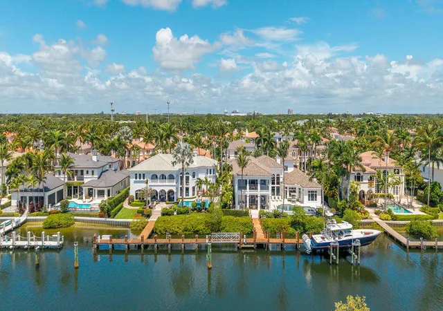 3rd image of 792 Harbour Isles Ct, West Palm Beach, FL 33410 | MLS# B26028875