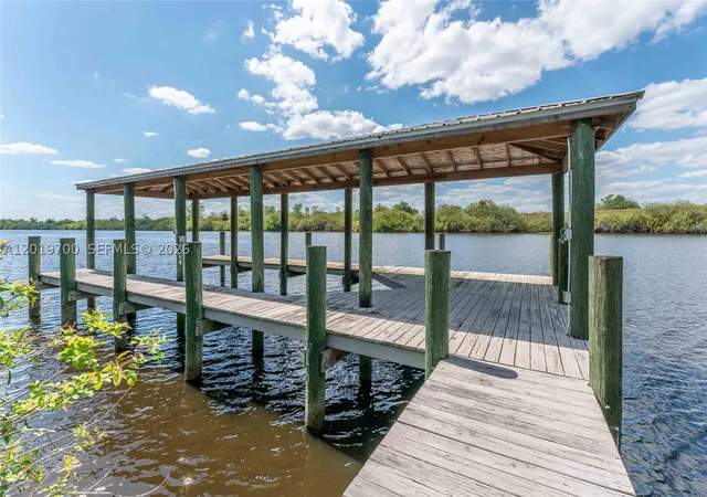 3rd image of 1589 N Frontier Circle, La Belle, FL 33935 | MLS# A12019700
