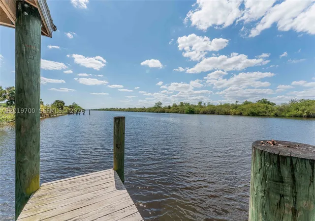 5th image of 1589 N Frontier Circle, La Belle, FL 33935 | MLS# A12019700