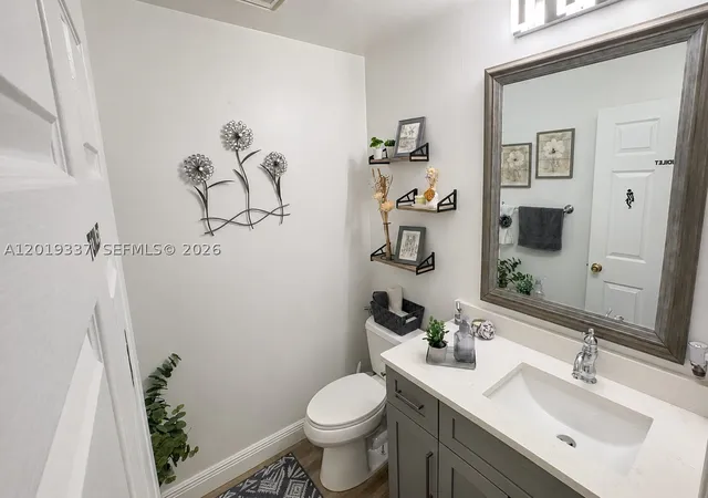 Photo 4 of Townhouse for sale at 11913 Donlin Dr, Wellington, FL 33414 | MLS# A12019337 | Listing updated on 2026-10-08