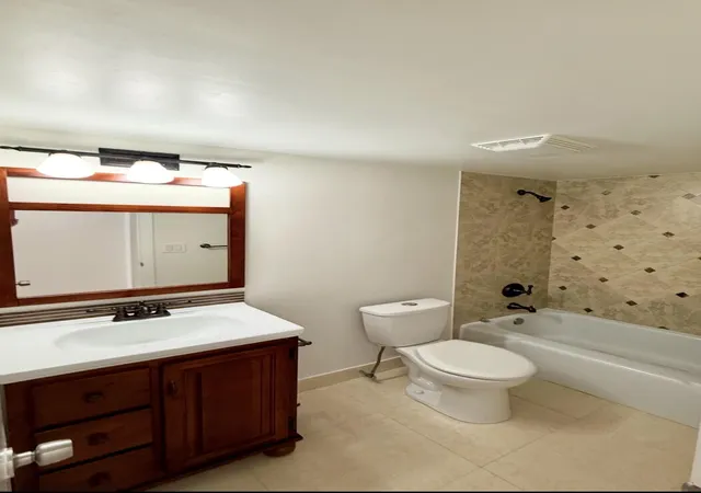Homes for sale in Boca Raton, FL | 875 Nw 13th Street, Boca Raton, FL 33486 | Houzeo
